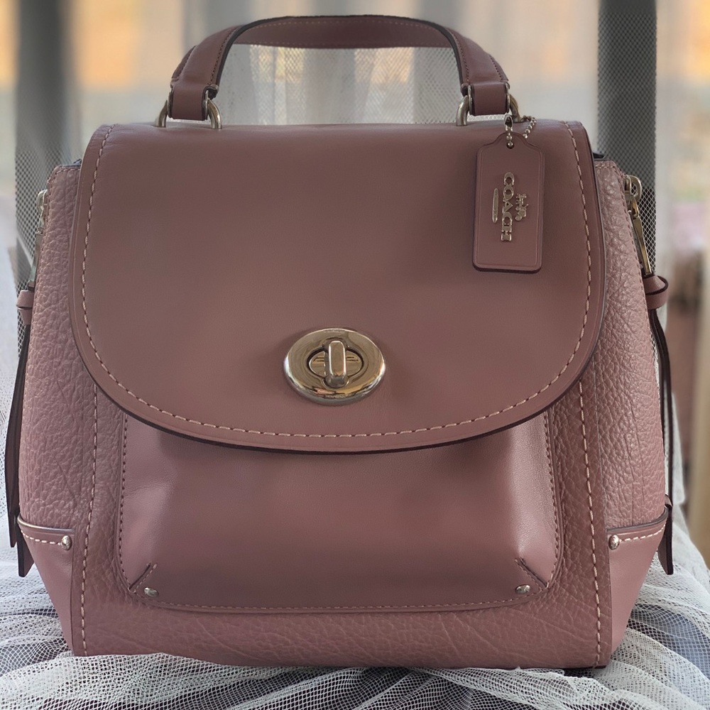 Coach Faye Back pack 💕